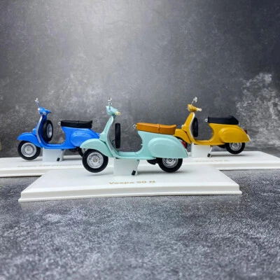 1/18 Vespa 50R 50N 125P Biyaqiao simulation motorcycle model ornament - Image 1 of 4