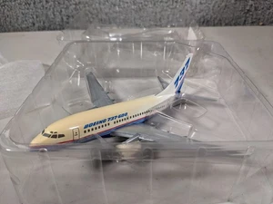 Boeing Home Fleet Sample B737-600 Flugzeug Modell 1999 1:200 - Bild 1 von 7