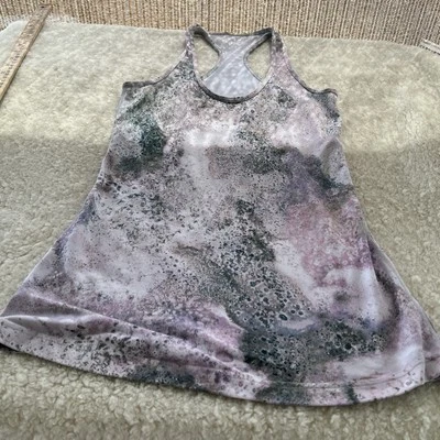 Camiseta sin mangas Lululemon Racerback tie dye rosa/gris para mujer talla 6 Foto 1 de 4