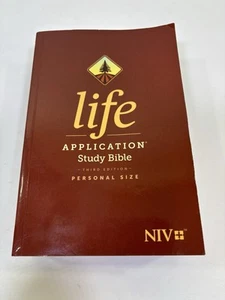 Life Application Study Bible NIV 3rd Edition, Personal Size, Paperback - Imagen 1 de 8