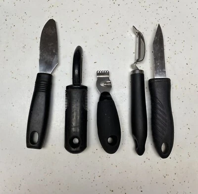 Lote de 5 utensilios de cocina de agarre grande 3 peladores 1 cuchillo 1 esparcidor asas negras Foto 1 de 3