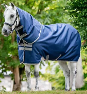 Horseware Amigo Hero Ripstop 900d Plus Turnout Rug Lite 100g + Hood 5'6" - 7'0" - Picture 1 of 8