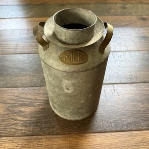 Vintage Metall Milchkanne 10,5" Rustikal Landhaus Dekor Verzinkte Messinggriffe - Bild 1 von 7