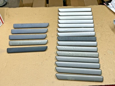 92-96 Ford F-150 F250 F350 BRONCO - Bisel de racimo pequeños molduras insertos - LOTE 20 Foto 1 de 4