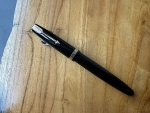 Parker  Duofold AF Black GT Fountain Pen  -  England - Picture 1 of 11