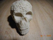 Figur Totenkopf Skillett  Dekofigur Schädel skull 16x12x10 cm weiß