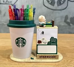 Starbucks 2023 Cina Ritorno a Scuola Contenitore Penna Orso Espositore Giocattolo - Foto 1 di 8