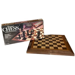 Turnier Schachspiel elegant Intarsien Holz Schrank handgeschnitzt Figuren klassisches Spiel - Bild 1 von 4