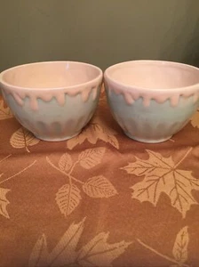 D’Lusso Home Collection Set Of Two Celadon Green & White Ceramic Ice Cream Bowls - Picture 1 of 7