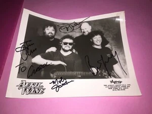 April Wine Autogramme auf glänzendem s/w Foto ~ 8"x10" Glam, Progressive, Hard Rock  - Bild 1 von 1