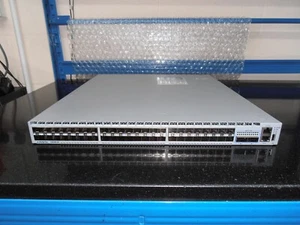 Arista DCS-7280SE-68-F Switch  48 SFP+ + 2 QSFP 100Gb 1RU - Picture 1 of 5