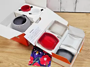 Le Creuset Sphere Sake Set + mini sauce plate set of 4 Red/Nutmeg/White/Flint - Picture 1 of 13
