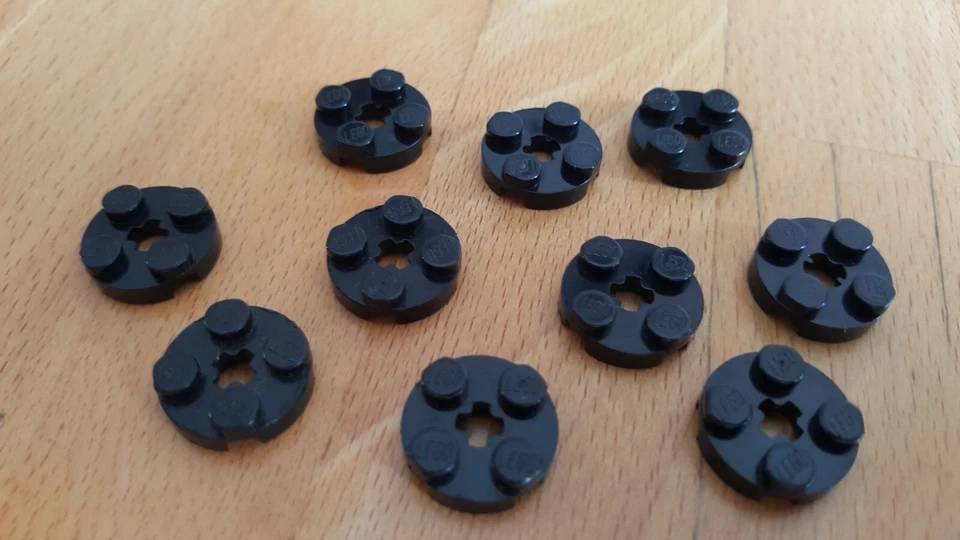 10 schwarze Lego Platten 2x2 flach, rund, mit x-Loch (4032) (S848) - Bild 1 von 1