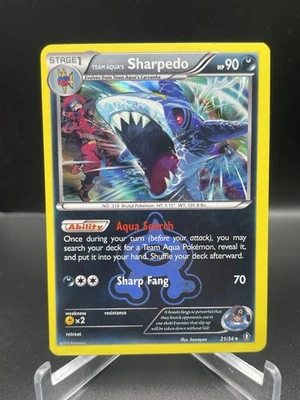 Team Aqua's Sharpedo 21/34 Double Crisis Holo - Image 1 of 2