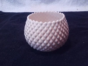 Belleek Ireland Rose Bowl Vase - Diamond Pattern w/ Sawtooth Rim - Black Marking - Picture 1 of 3