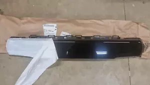 NEU ORIGINAL MINI F55 F56 F57 STOßSTANGE VORNE MITTE GLANZ SCHWARZ ZIERLEISTE 51117379434 - Bild 1 von 7