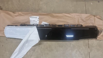 NEW GENUINE MINI F55 F56 F57 FRONT BUMPER CENTRE GLOSS BLACK TRIM 51117379434 - Image 1 of 4