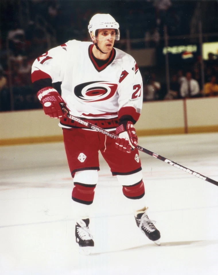 Ron Francis 8x10 Photo File Carolina Hurricanes White 21 A - Image 1 of 1