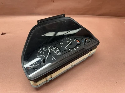 Cuadro de instrumentos velocímetro MPH OEM 181 K millas BMW E34 540I M5 E32 740I Foto 1 de 4