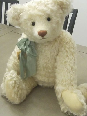 OSO STIER MOHAIR 23 PULGADAS POR LA ARTISTA KATHLEEN WALLACE Foto 1 de 4