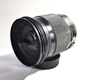 Sigma 18-300mm F/3.5 - 6.3 DC Lens for Nikon. Very good condition - Picture 1 of 8