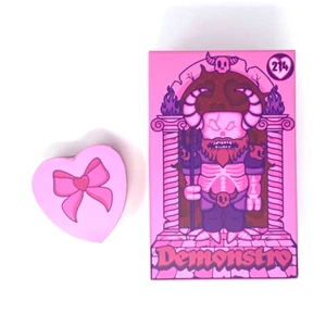 Mischief Toys Don't Be Mine Demonstro Vinyl Figure W/ Pins Limited Edition 214 - Picture 1 of 2