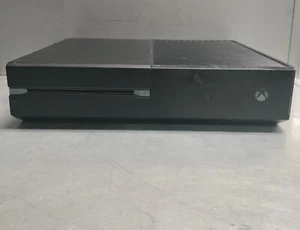 Microsoft Xbox One S 1540 como está para piezas/reparación - Imagen 1 de 6