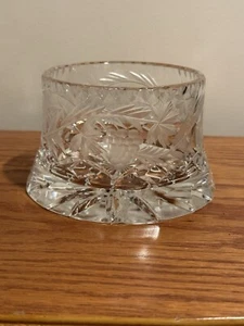 Beautiful VTG Crystal Wine Bottle Coaster Etched With Grapes And Leaves - Picture 1 of 5