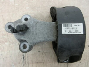 Renault Clio MK4 1.2 Offside Right Engine Mount Support (OSF) - Picture 1 of 11