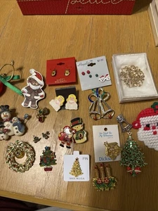 LOTE DE PENDIENTES Y ALFILERES Y FOLLETOS VINTAGE (Navidad) + Broche Sarah Coventry - Imagen 1 de 18
