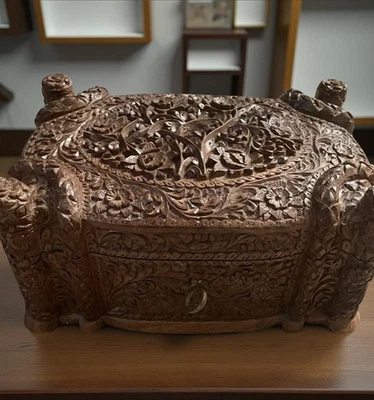 Antique Anglo-Indian Kashmir Walnut Wood Carving Floral Trinket - Jewelry Box - Image 1 of 4