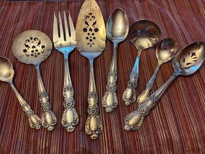 8 Rogers Bros Heritage Serving Pieces International Silverplate Flatware - Picture 1 of 9