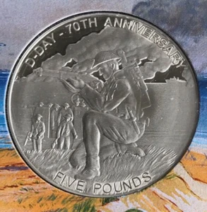 2014 GUERNSEY SILVER PROOF D DAY BY LAND 70TH ANNIVERSARY FIVE 5 POUNDS - Picture 1 of 3