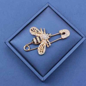 Luxury Golden Bee Brooch Full Crystal Rhinestone Insect Pin for Woman Shiny Gift - Picture 1 of 5