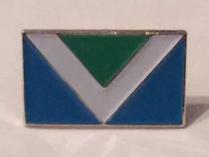 WHOLESALE LOT 100 X Quality Vegan Metal & Hard Enamel Pin Badges Awareness Flag - Picture 1 of 2