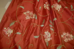 1 of 16 yds Designer Fabric Faux SILK Embroidered Floral Brick Drapery 54" w BTY - Picture 1 of 6