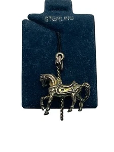 Ciondolo charm argento sterling cavallo giostra 3D per collana vintage - Foto 1 di 12