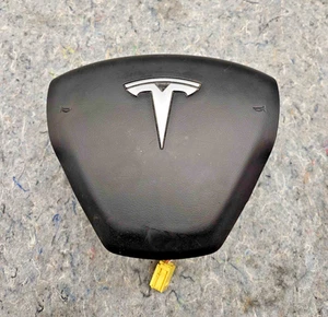 Tesla Model Y Steering Wheel Part OEM 1508347-CN-C - Bild 1 von 6