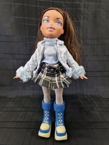 Bratz Wintertime Wonderland Dana Doll MGA (B4) - Picture 1 of 10