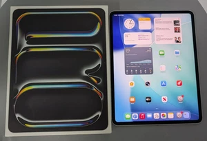 (Pa2) Apple Ipad Pro 13" Wifi & Cellular A3361 256GB Silver (M5) (2025) - Picture 1 of 6