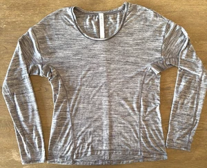 Top activo ligero manga larga cuello redondo Lululemon - para mujer talla 6 - gris usado en excelente estado - Imagen 1 de 14