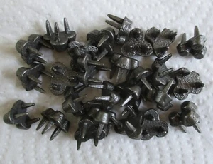 Set 26x British:"AMMO BOOT TRIPLE STUDS" ('Clover' Ptn, For Army Leather Boots) - Picture 1 of 5