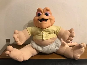 Die Dinos | Baby Sinclair | Disney | Plüsch Figur Pupe | 1993 Rarität | Hasbro - Bild 1 von 2