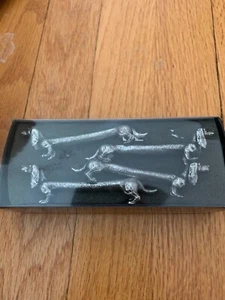Fantastic set of 4 pewter metal dachshund dog knife rest new in box rare - Bild 1 von 5