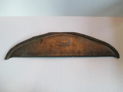 VTG ANTIQUE ORIGINAL FORD MODEL T BRASS TANK RADIATOR SHIELD SHELL TOP     D30 - Image 1 of 4