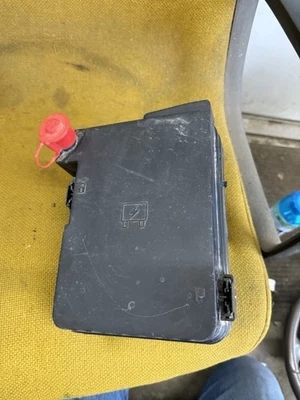 Módulo de conexión de caja de fusibles Chevrolet Equinox 11-12 22819332 OEM Foto 1 de 4