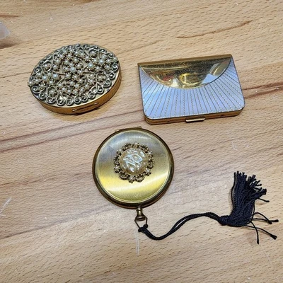 Vintage Pressed Powder Compacts Set Of 3 - Image 1 of 4
