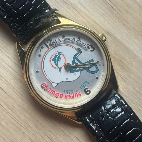 1995 NFL Sun Time: Miami Dolphins Super Bowl Wristwatch in Tin - Working! Cover