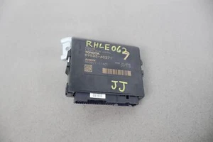 10-19 Lexus GX460 Transfer Case Control Module (89533-60271) OEM - Picture 1 of 16