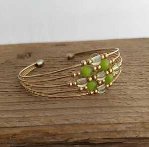5 Strand Wire Beaded Bracelet Gold Tone Green Beads Diamond Pattern Cuff - Picture 1 of 6